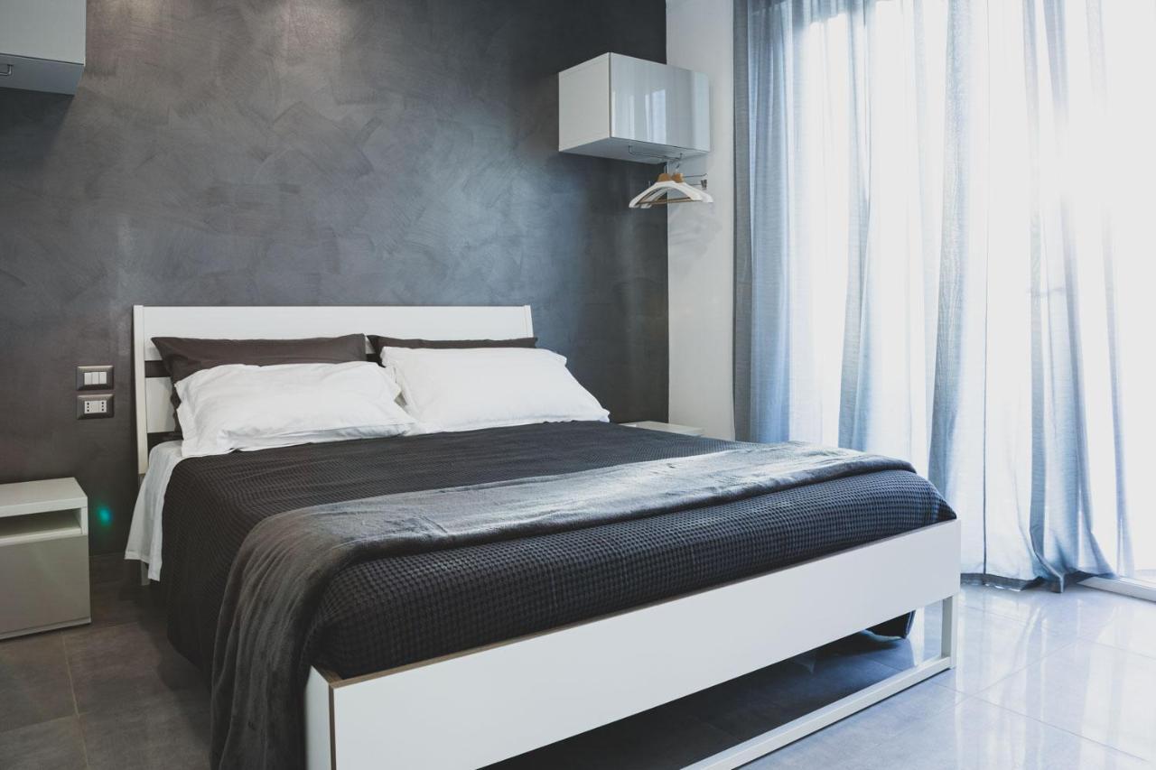 Amica Geniale Hotel Naples Luaran gambar