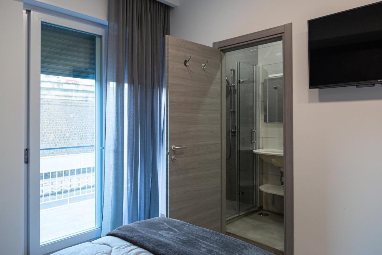 Amica Geniale Hotel Naples Luaran gambar